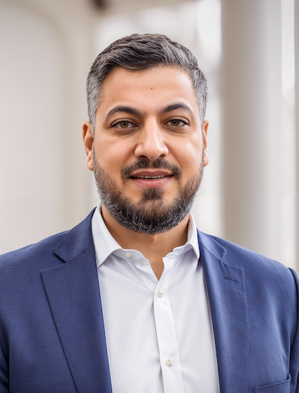 رحلة النجاح مع لؤي وليد الحاج: المستشار الأمثل للهجرة إلى كندا